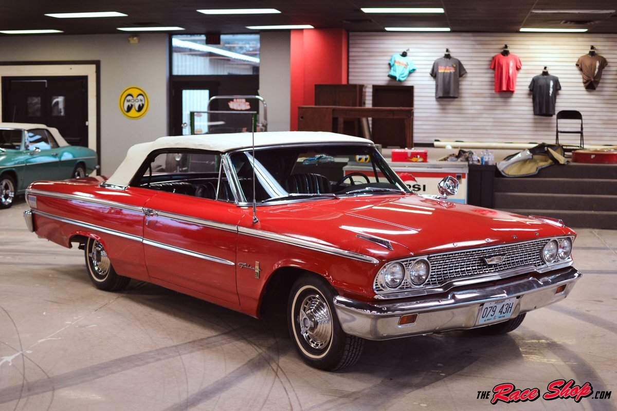 Ford-Galaxie-1963-Convertible-11