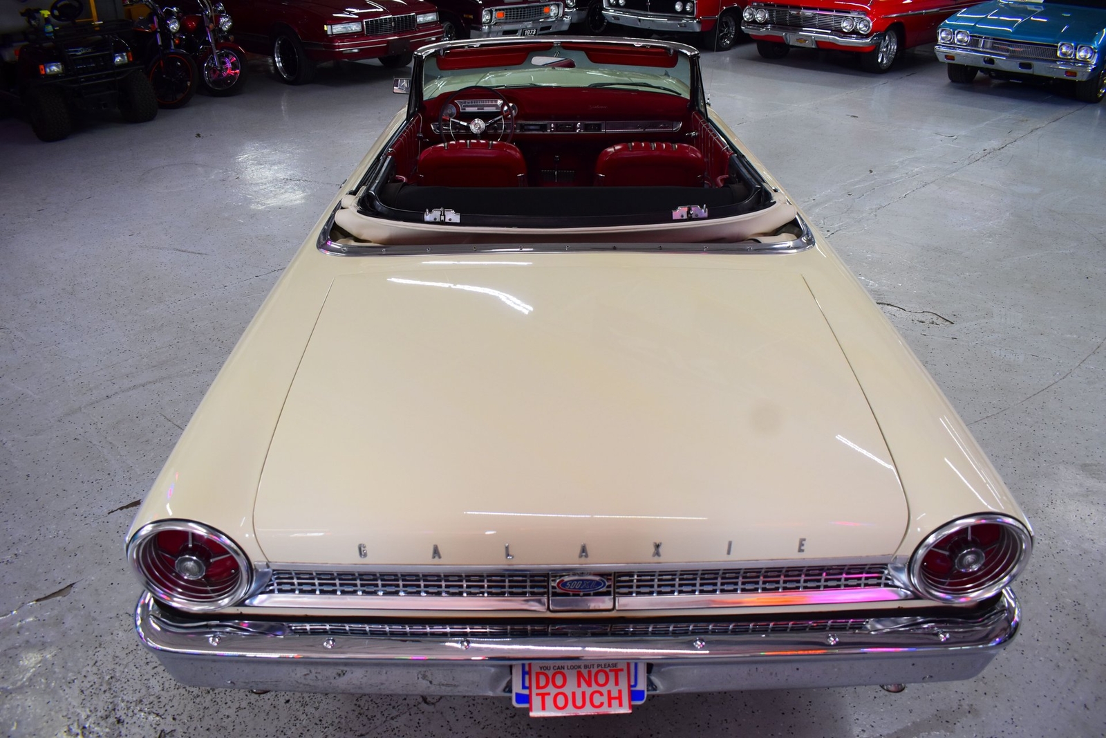 Ford-Galaxie-1963-Convertible-14