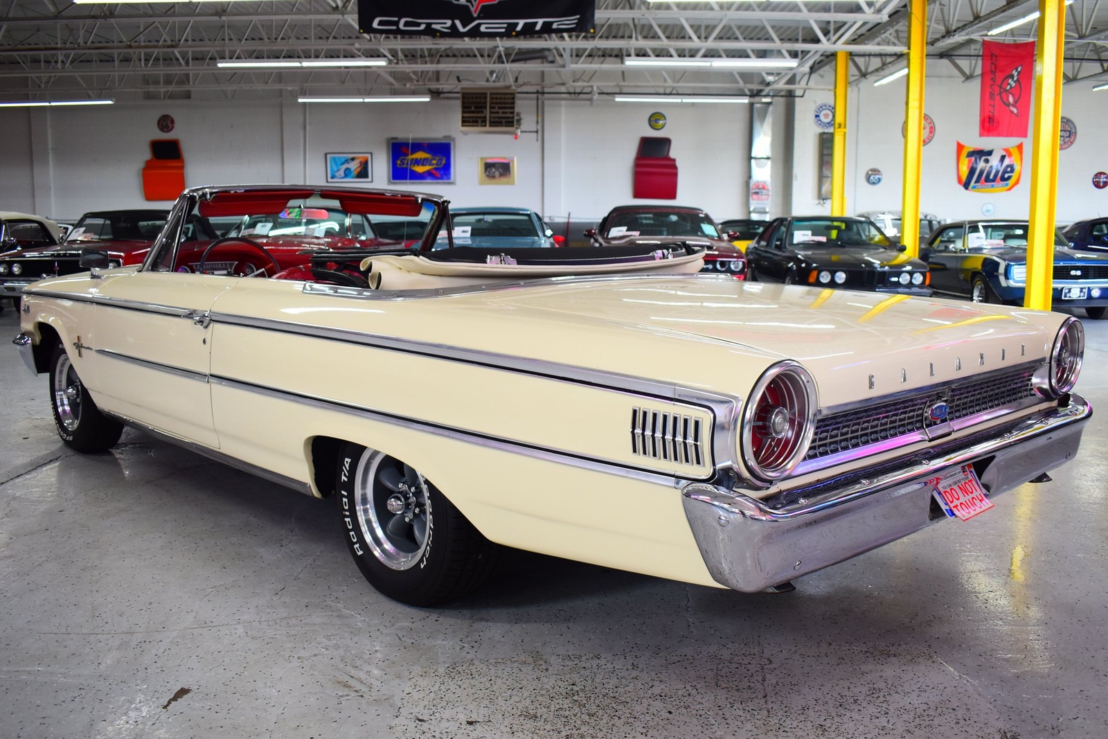 Ford-Galaxie-1963-Convertible-16