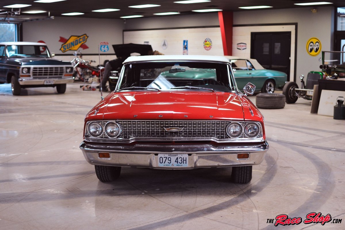 Ford-Galaxie-1963-Convertible-2