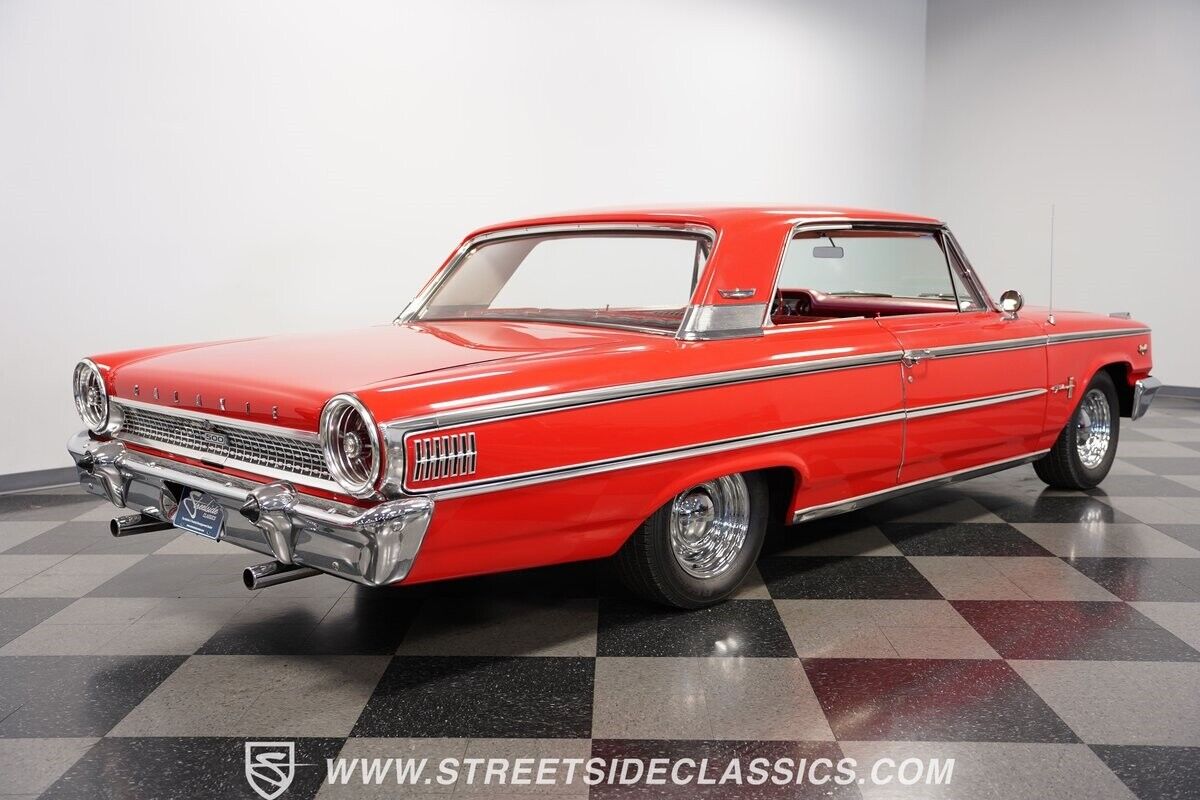 Ford-Galaxie-1963-Coupe-13