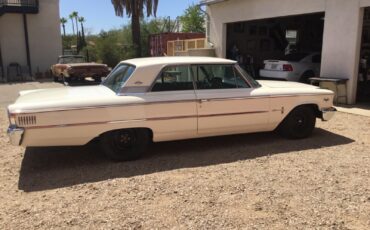 Ford-Galaxie-1963-Coupe-2