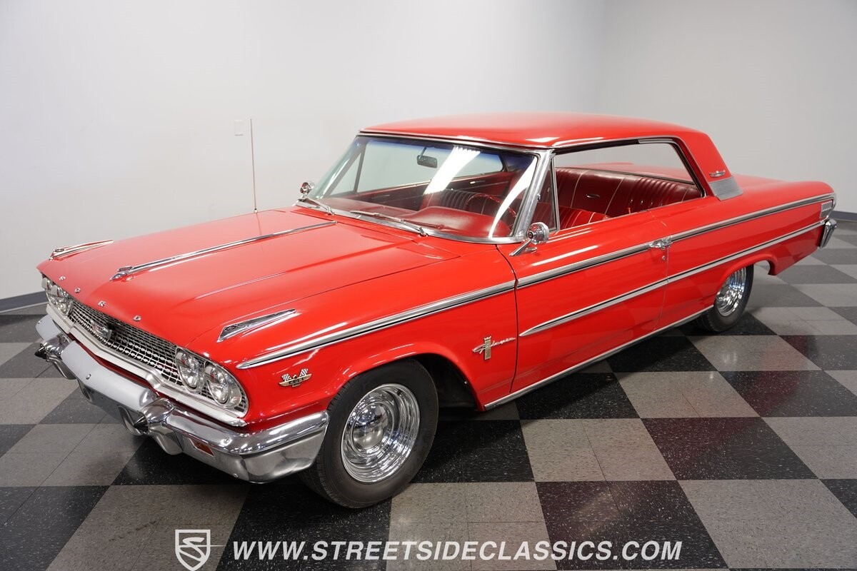 Ford-Galaxie-1963-Coupe-21