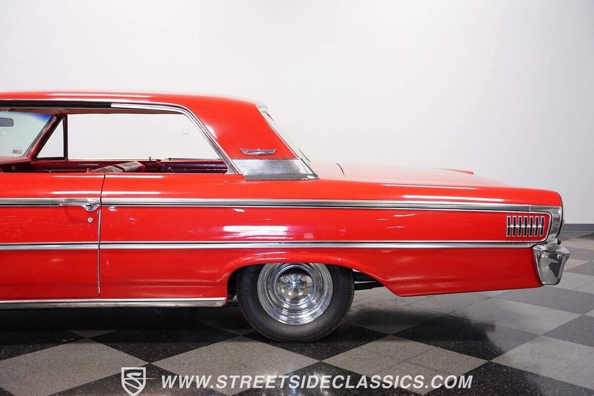Ford-Galaxie-1963-Coupe-25