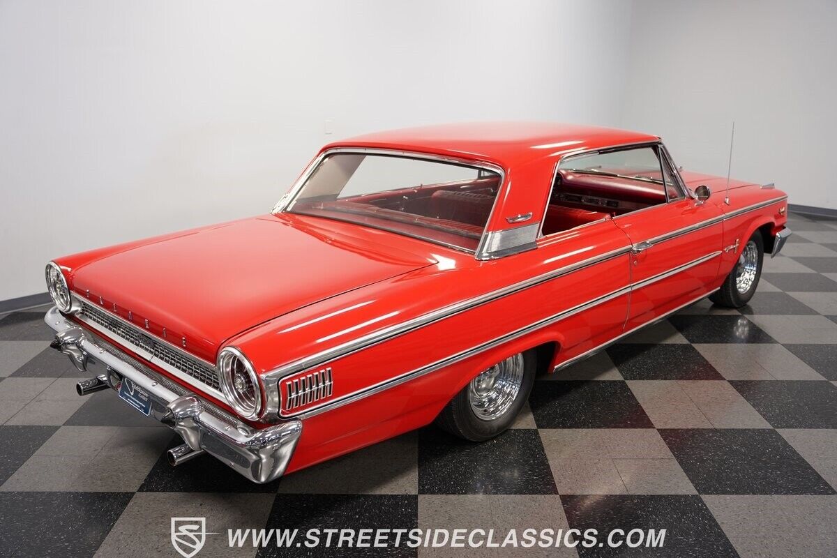 Ford-Galaxie-1963-Coupe-29