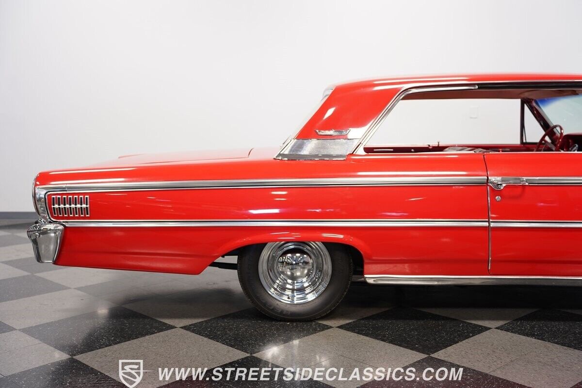 Ford-Galaxie-1963-Coupe-32