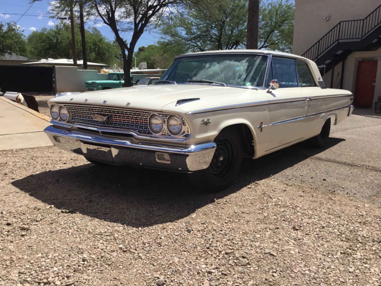 Ford-Galaxie-1963-Coupe-7