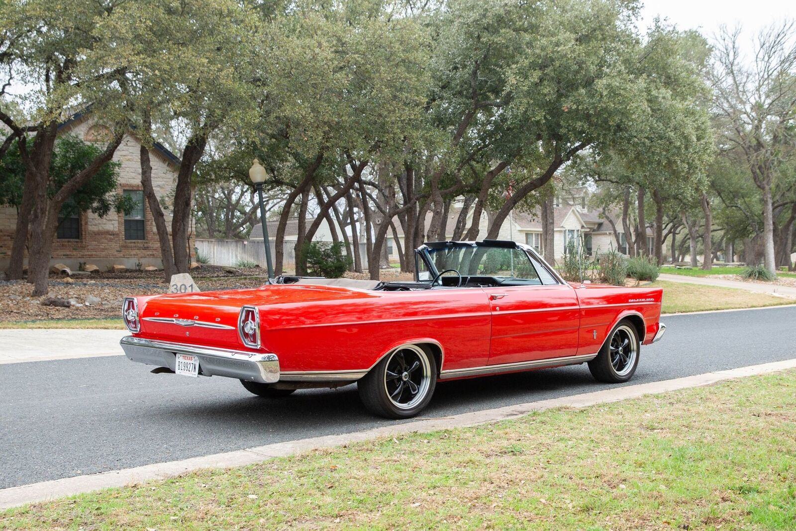 Ford-Galaxie-1965-Convertible-12