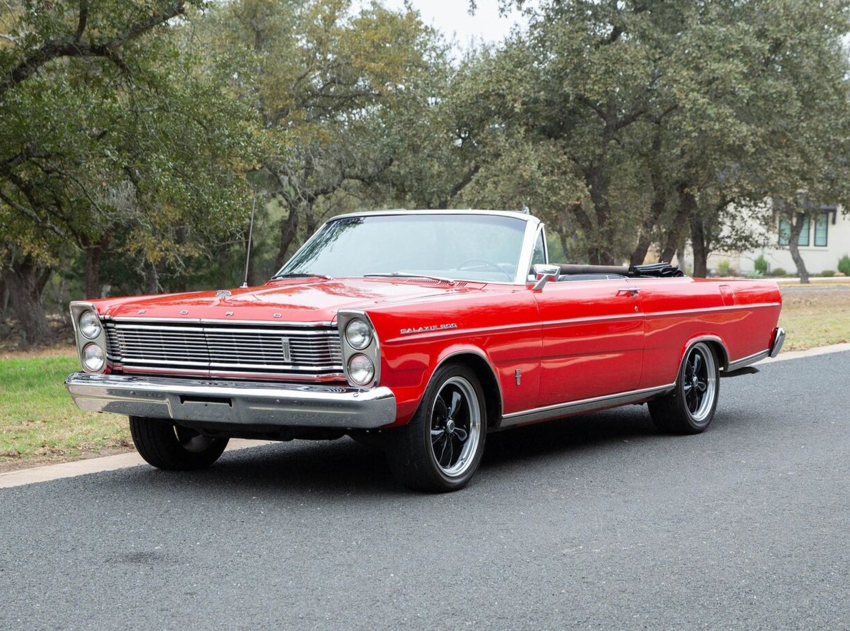 Ford-Galaxie-1965-Convertible