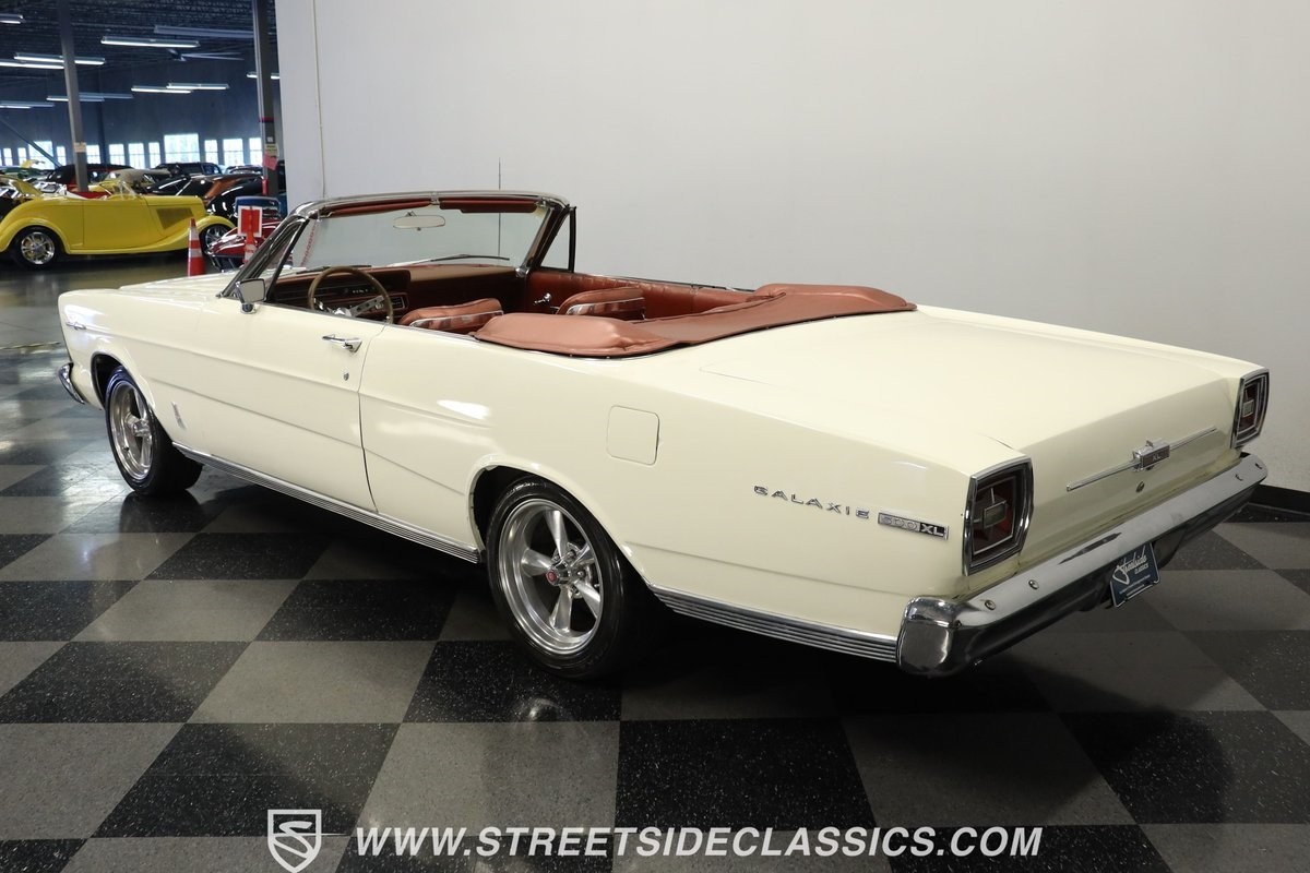 Ford-Galaxie-1966-Convertible-6