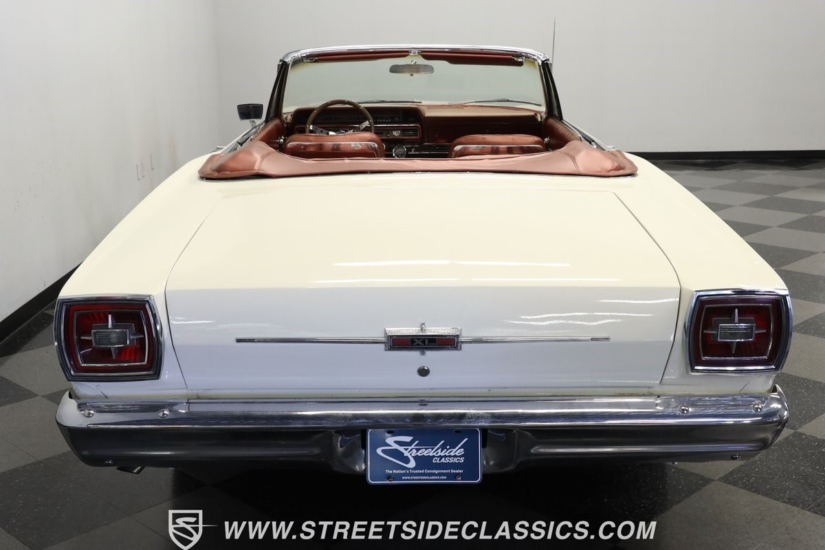 Ford-Galaxie-1966-Convertible-8