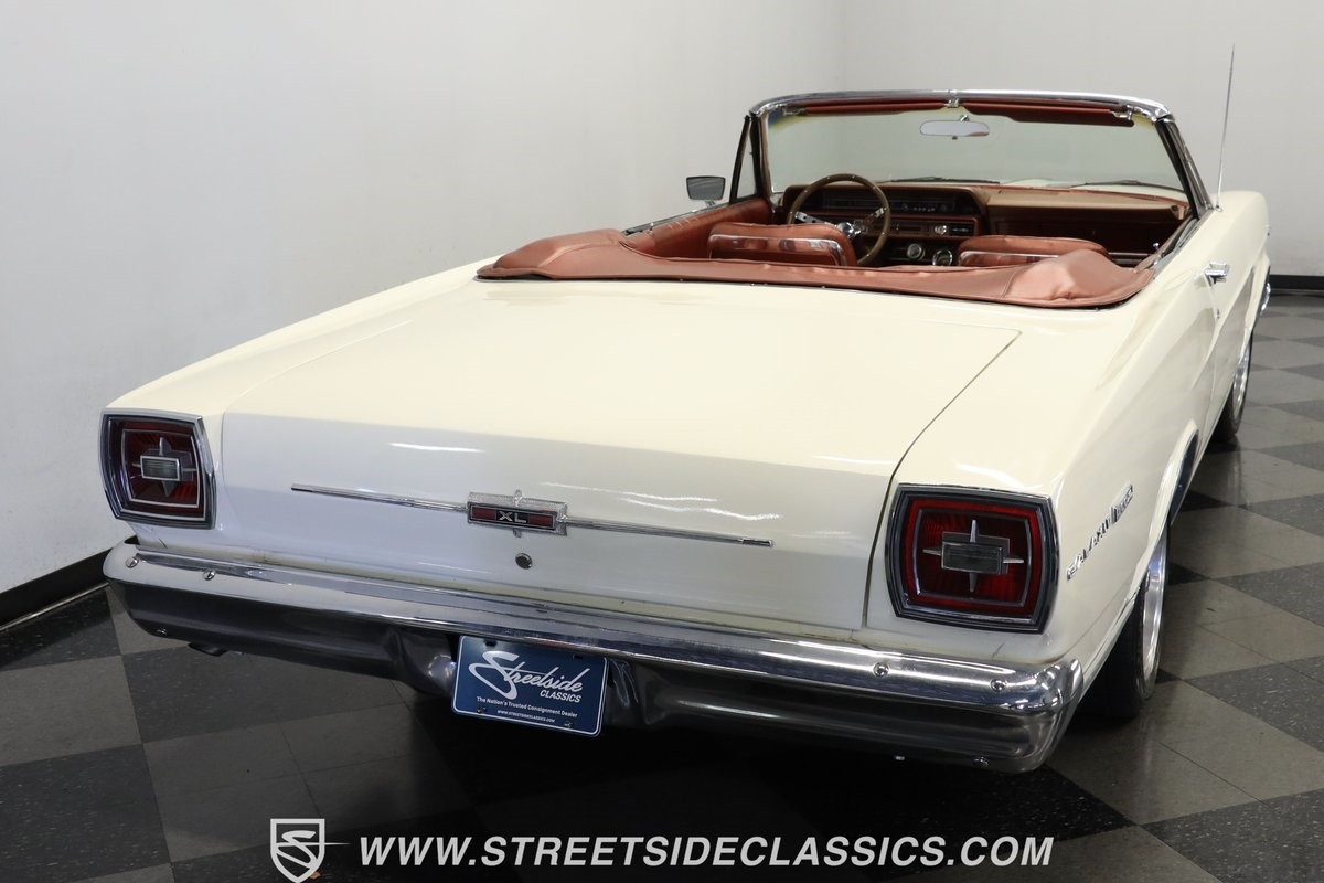 Ford-Galaxie-1966-Convertible-9