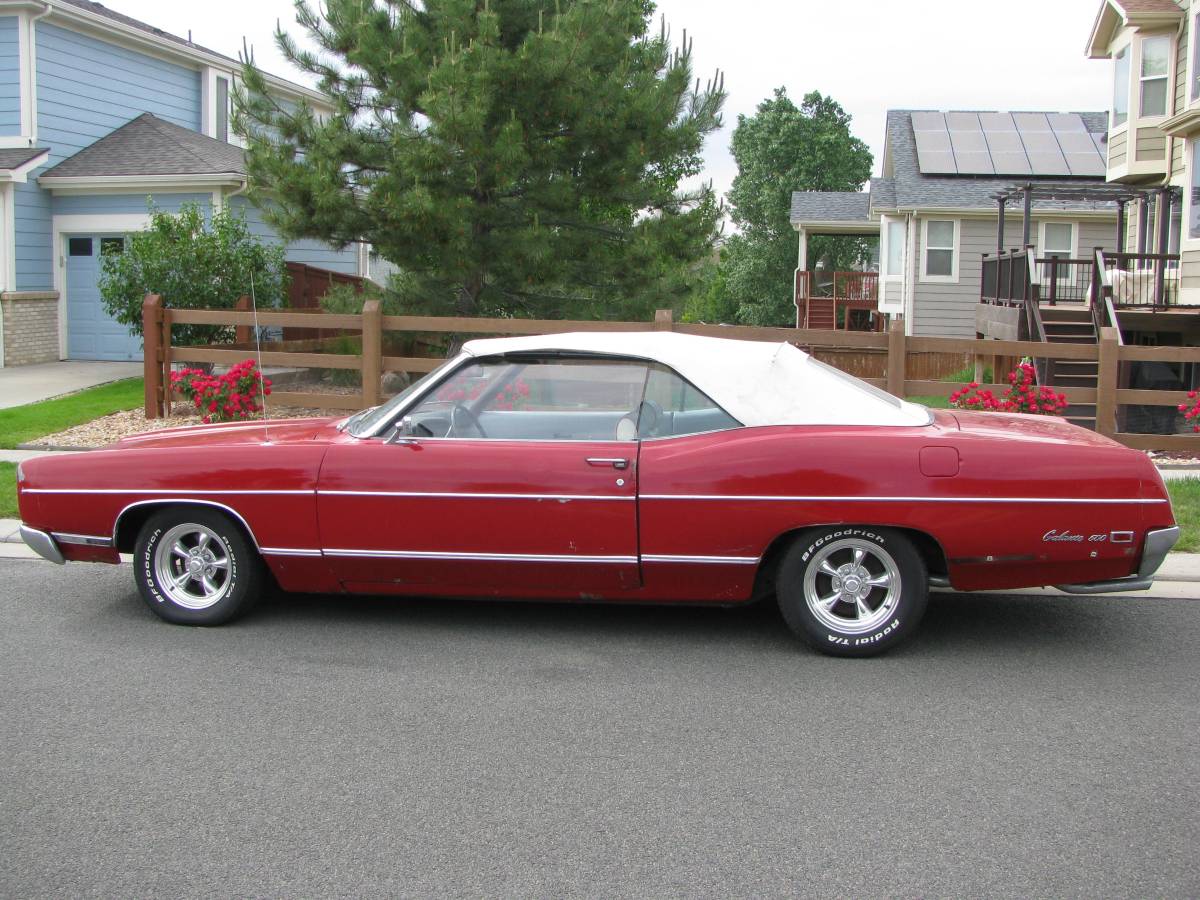 Ford-Galaxie-1969-1