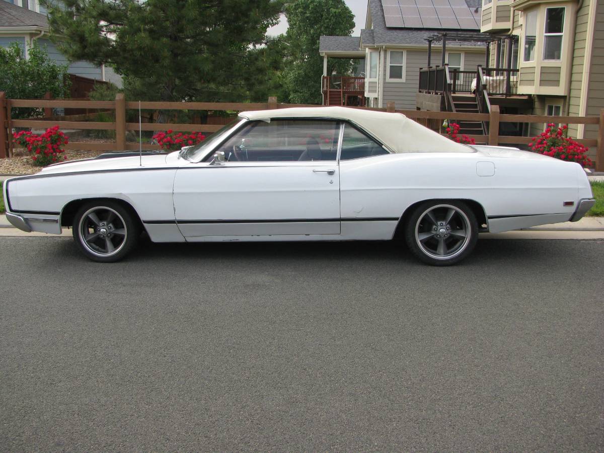 Ford-Galaxie-1969-15