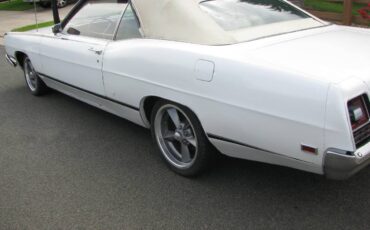 Ford-Galaxie-1969-16
