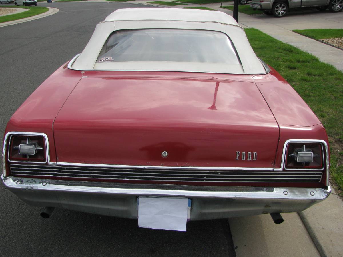 Ford-Galaxie-1969-3