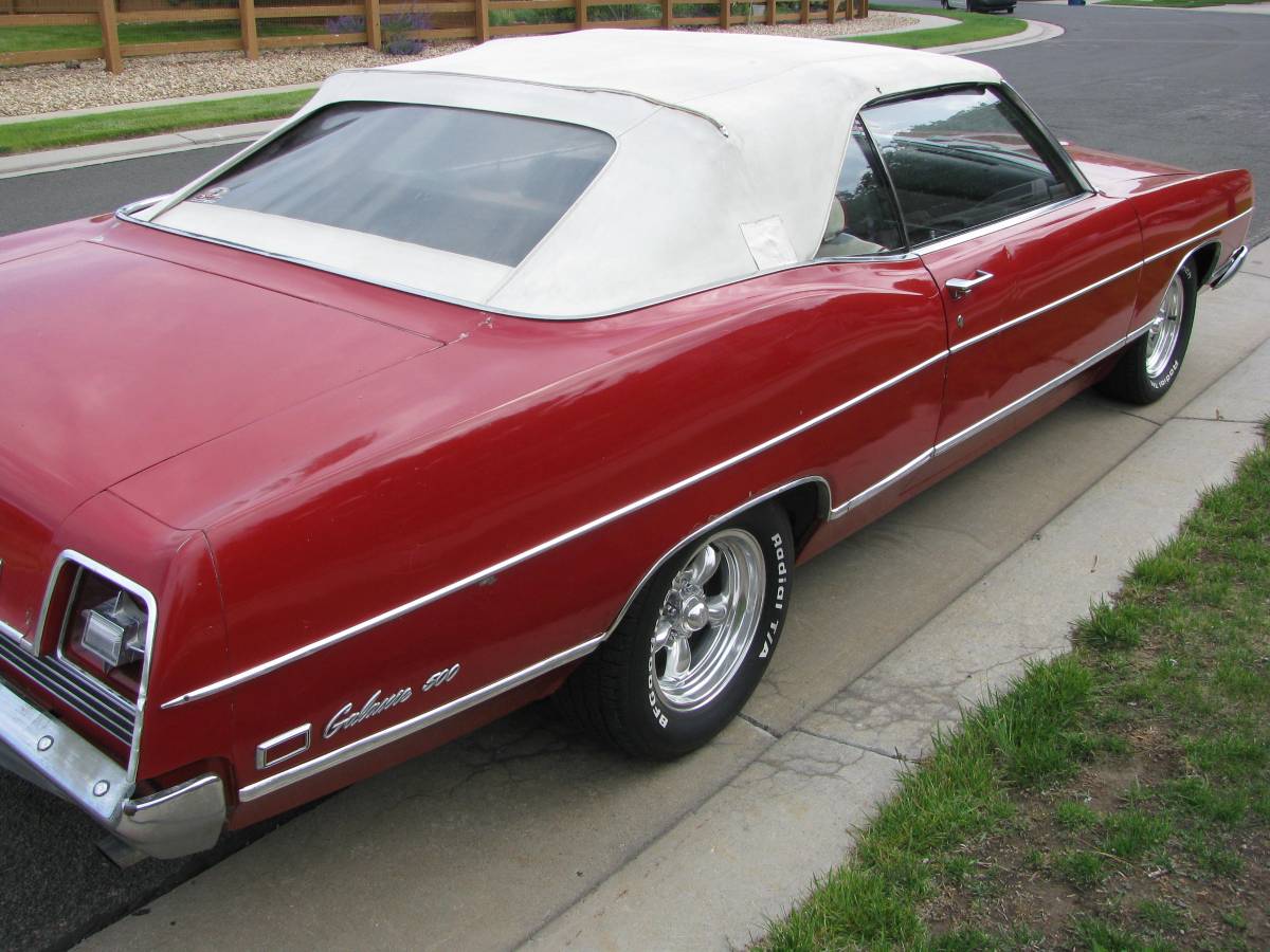 Ford-Galaxie-1969-4