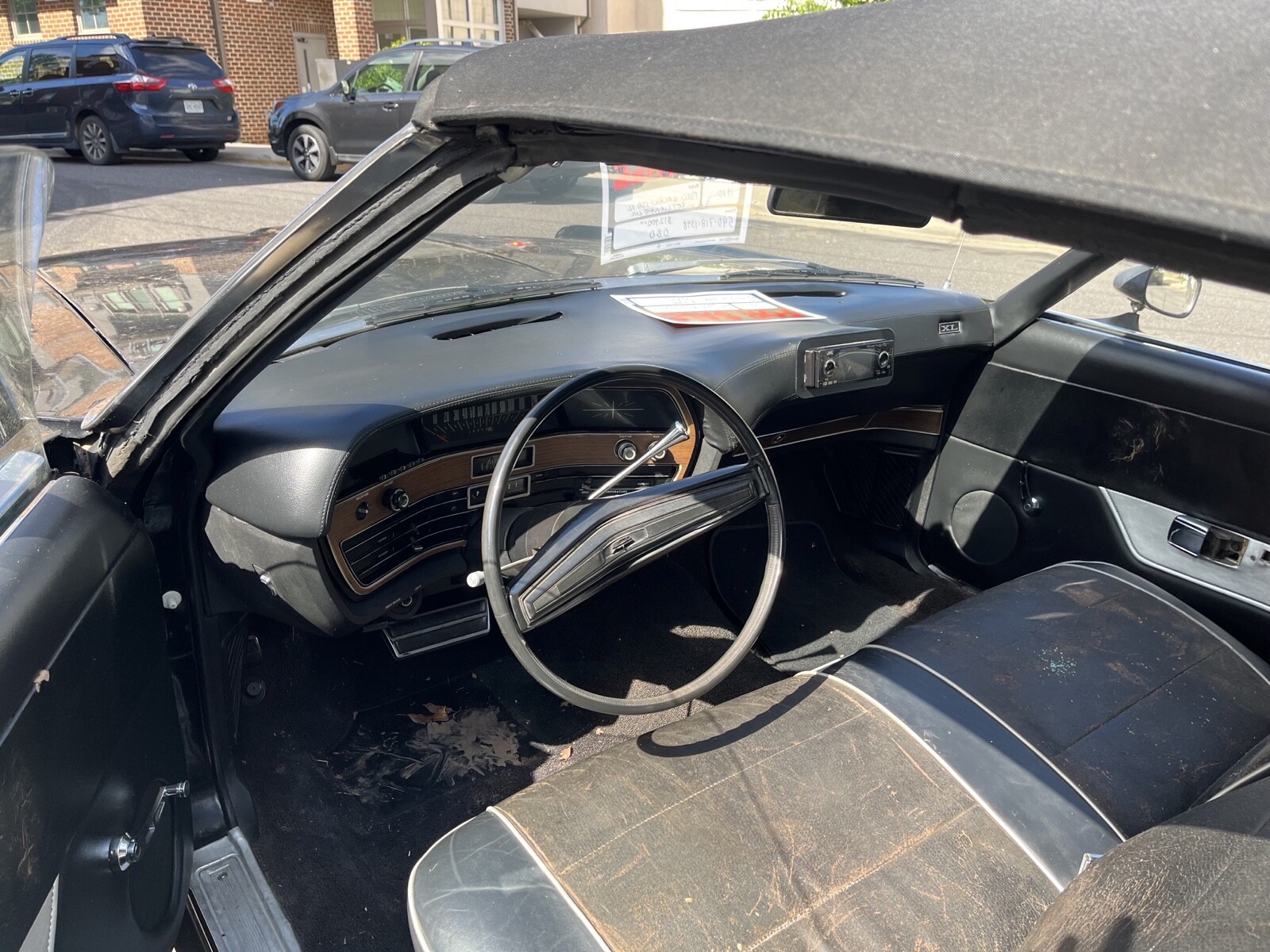 Ford-Galaxie-1970-4