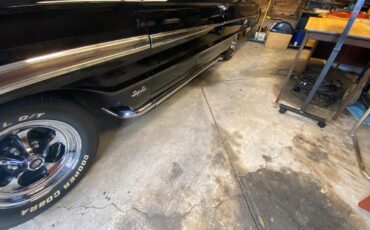 Ford-Galaxie-500-1964-2-door-sedan-12