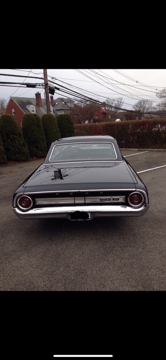 Ford-Galaxie-500-1964-2-door-sedan-18