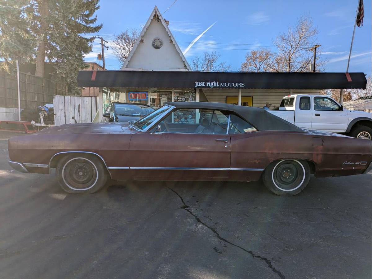 Ford-Galaxie-500-1969-custom
