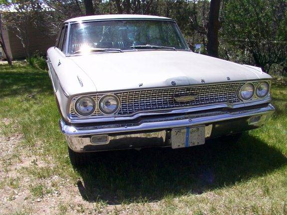 Ford-Galaxie-500-4-door-sedan-1963-silver-1