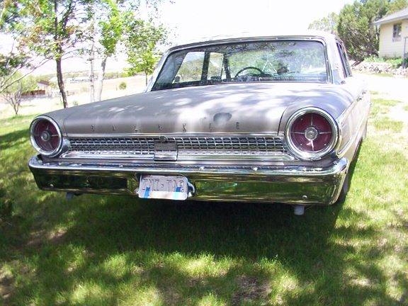 Ford-Galaxie-500-4-door-sedan-1963-silver-3