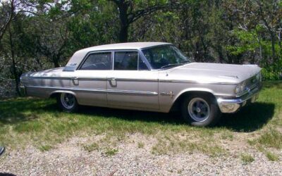 Ford Galaxie 500 4 door sedan  1963 silver
