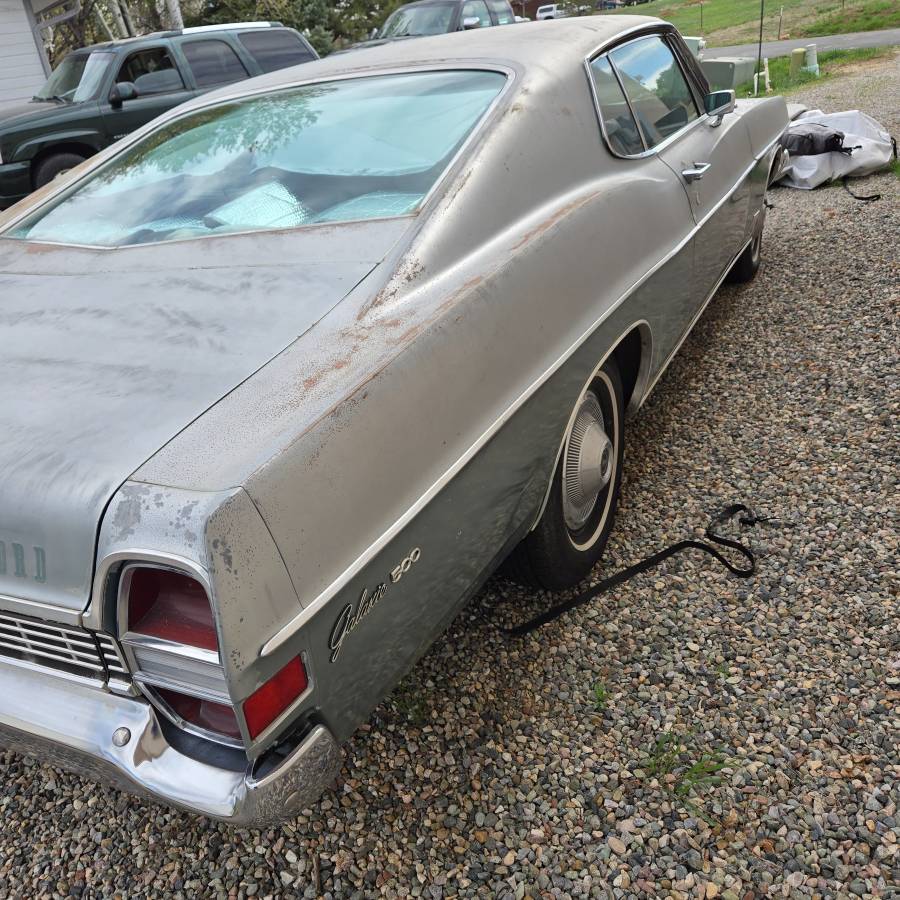 Ford-Galaxie-500-fastback-1968-green-9