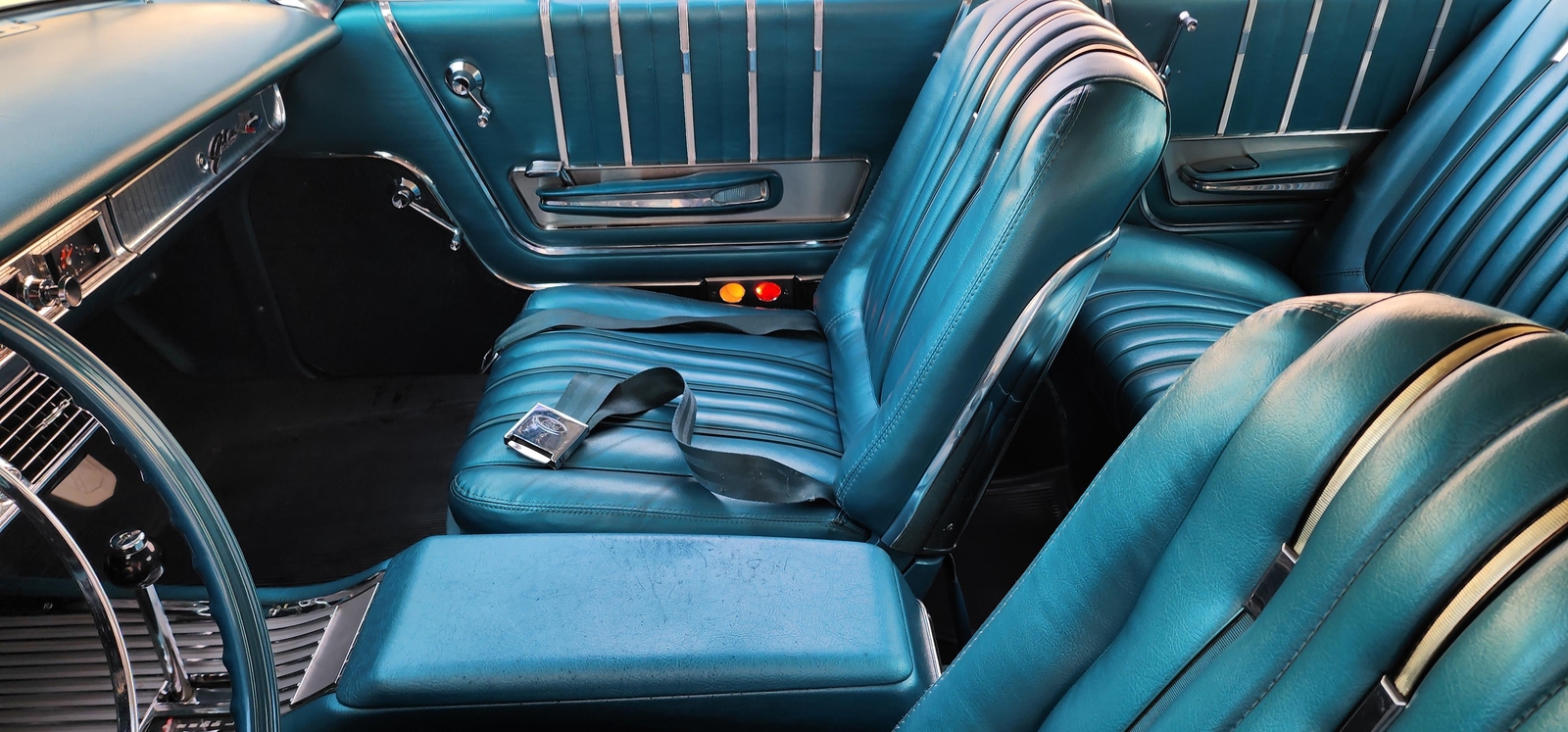 Ford-Galaxie-50xL-1963-2-dr-27