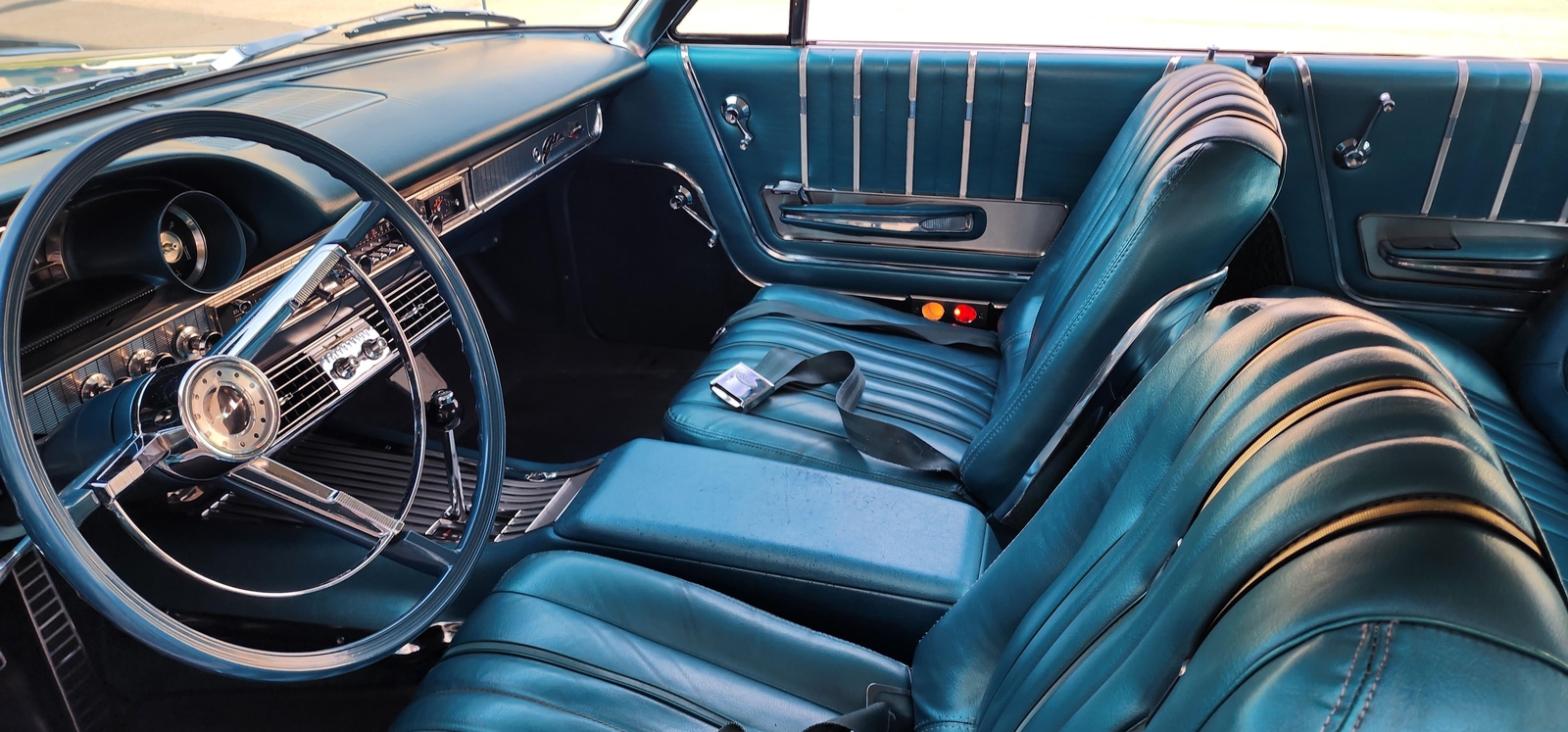 Ford-Galaxie-50xL-1963-2-dr-28