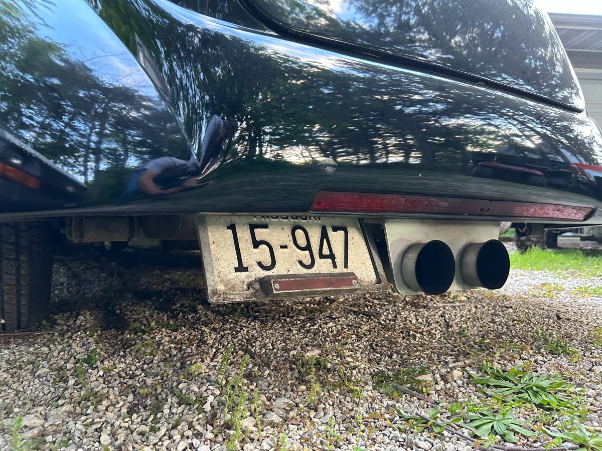 Ford-Hump-back-sedan-1937-14