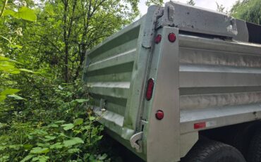 Ford-L8000-tandem-dump-truck-diesel-1988-1