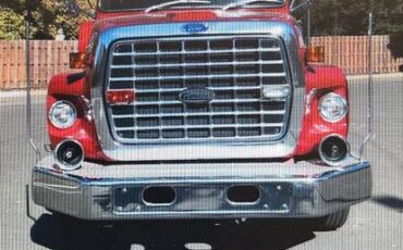 Ford-L9000-diesel-1986-red-1