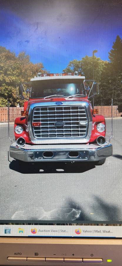 Ford-L9000-diesel-1986-red-1