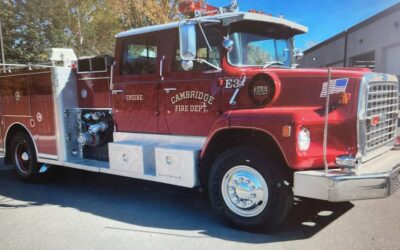Ford L9000 diesel  1986 red