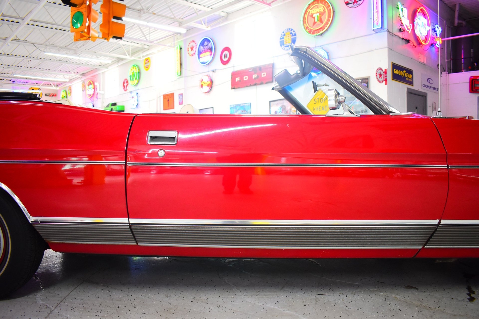 Ford-LTD-1972-Convertible-8