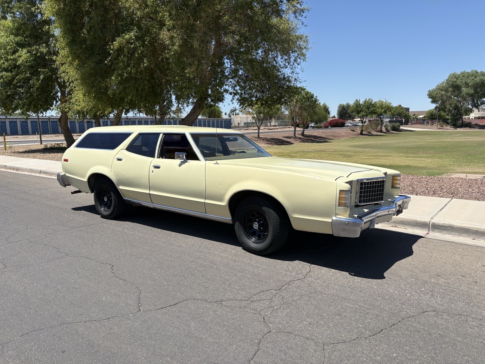 Ford-LTD-II-1977-5