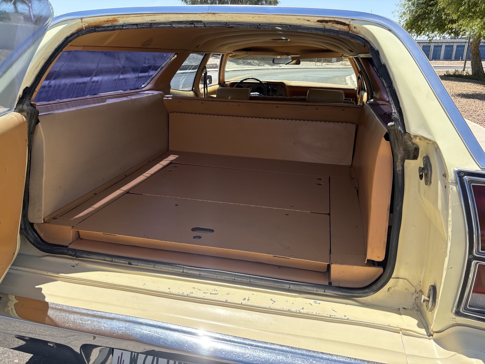 Ford-LTD-II-1977-8