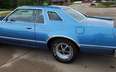 Ford-LTD-II-1978-2-dr-24
