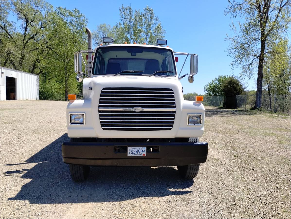 Ford-Ln7000-ln-series-diesel-1995-white-3