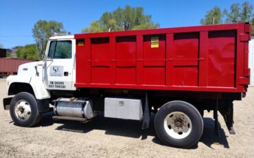 Ford-Ln7000-ln-series-diesel-1995-white