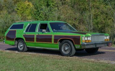 Ford-Ltd-Crown-Victoria-1987-Wagon