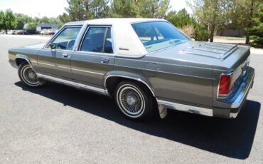 Ford-Ltd-crown-victoria-1988-1