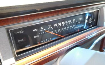 Ford-Ltd-crown-victoria-1988-11