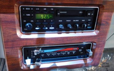 Ford-Ltd-crown-victoria-1988-12