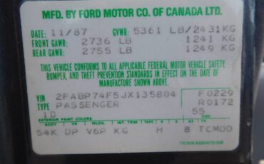 Ford-Ltd-crown-victoria-1988-22