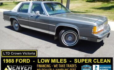 Ford-Ltd-crown-victoria-1988