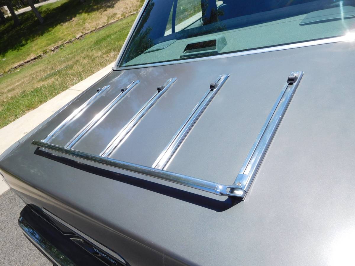 Ford-Ltd-crown-victoria-1988-8