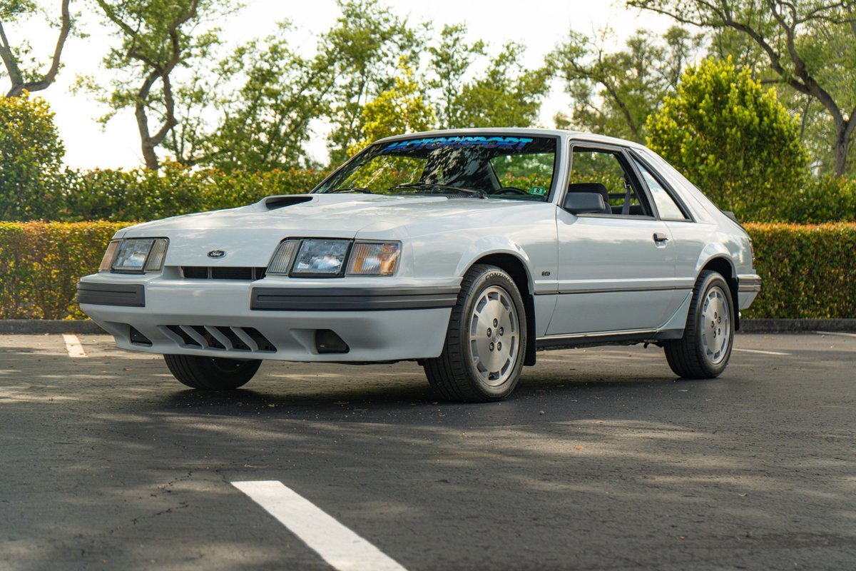 Ford-MUSTANG-SVO-1986-13